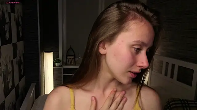 Snapshot of EthalBuffkin chatting on 10.01.25 EthalBuffkin online show from 10.01.25