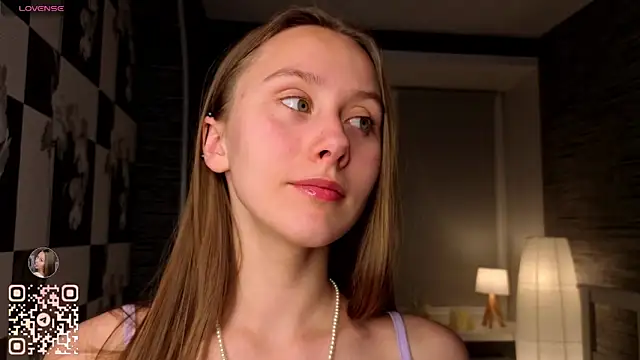 Snapshot of EthalBuffkin chatting on 10.09.25 EthalBuffkin online show from 10.09.25