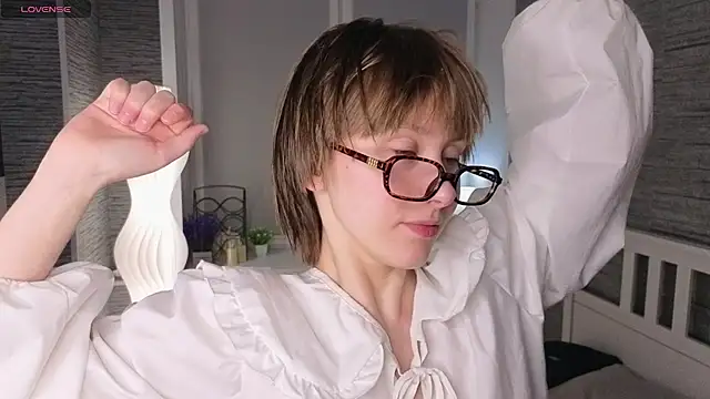 EthalBuffkin online show from 04.10.26