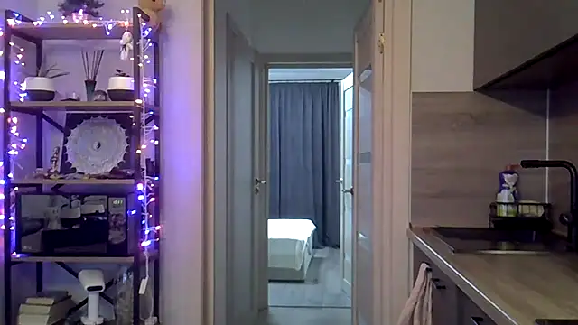 Snapshot of jainesummer chatting on 12.24.24 jainesummer online show from 12.24.24