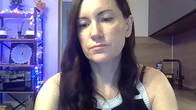 Snapshot of jainesummer chatting on 12.25.24 jainesummer online show from 12.25.24