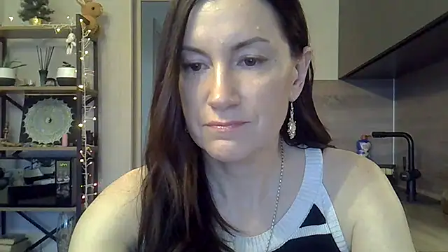 Snapshot of jainesummer chatting on 12.25.24 jainesummer online show from 12.25.24