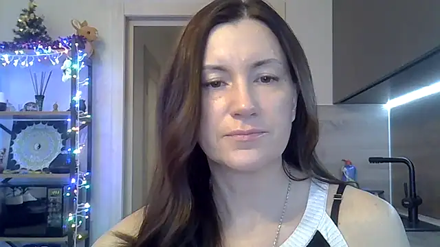 Snapshot of jainesummer chatting on 01.14.25 jainesummer online show from 01.14.25