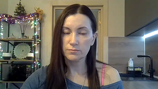 Snapshot of jainesummer chatting on 01.24.25 jainesummer online show from 01.24.25