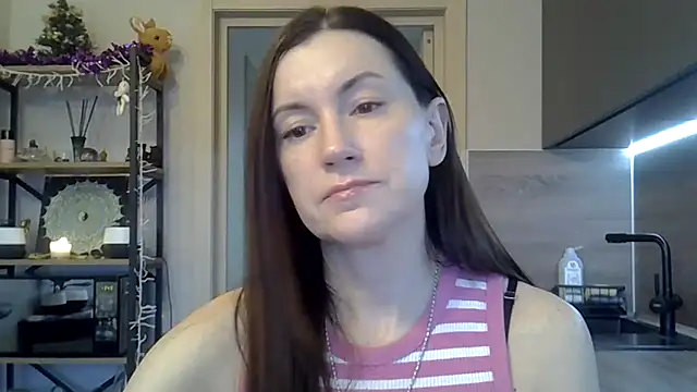 Snapshot of jainesummer chatting on 01.30.25 jainesummer online show from 01.30.25