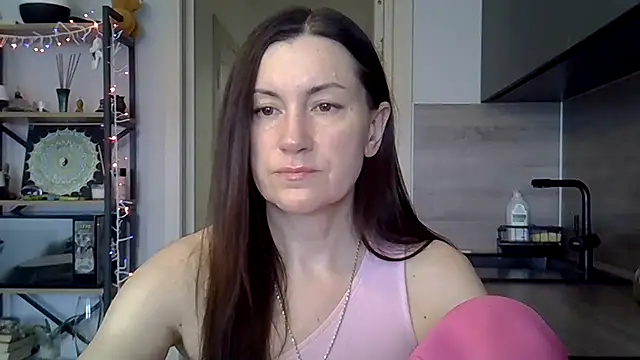 Snapshot of jainesummer chatting on 02.12.25 jainesummer online show from 02.12.25