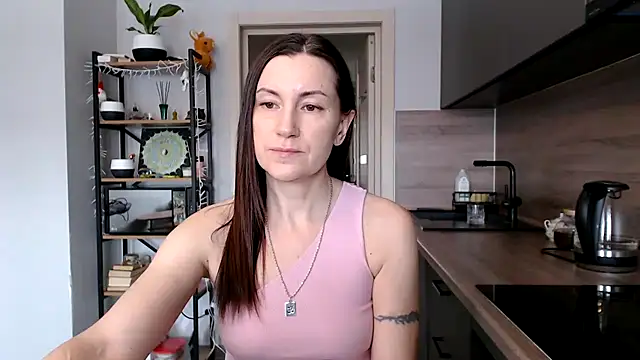 Snapshot of jainesummer chatting on 02.17.25 jainesummer online show from 02.17.25