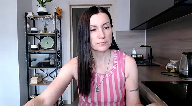 Snapshot of jainesummer chatting on 02.24.25 jainesummer online show from 02.24.25