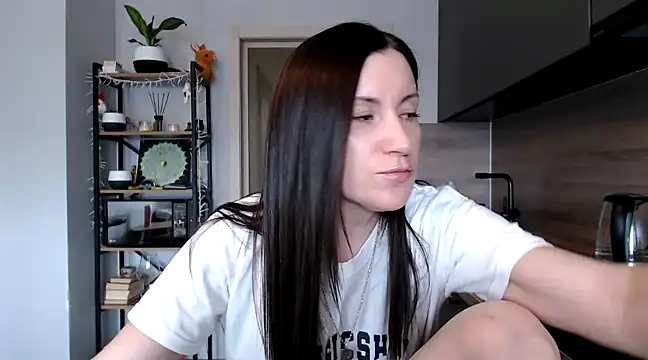 Snapshot of jainesummer chatting on 02.25.25 jainesummer online show from 02.25.25