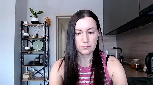 Snapshot of jainesummer chatting on 02.26.25 jainesummer online show from 02.26.25