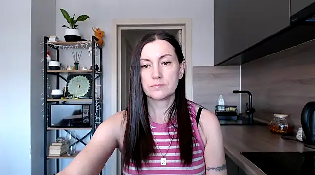 Snapshot of jainesummer chatting on 02.26.25 jainesummer online show from 02.26.25