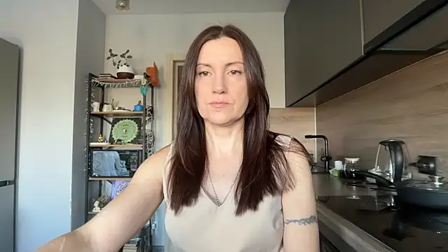 Snapshot of jainesummer chatting on 10.09.25 jainesummer online show from 10.09.25