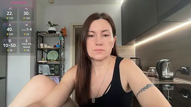 Snapshot of jainesummer chatting on 11.10.25 jainesummer online show from 11.10.25