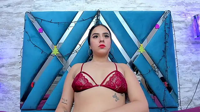 alanaflores  online show from 12.04.24