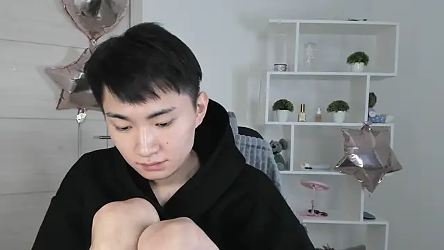 Miram Yu online show from 12.06.24