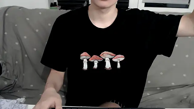 Miram Yu online show from 03.07.25