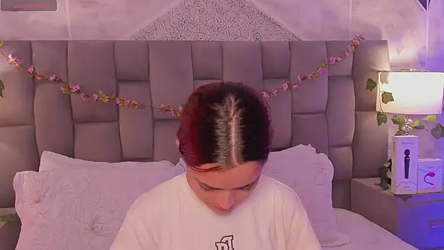 HannaRhodes online show from 02.25.25