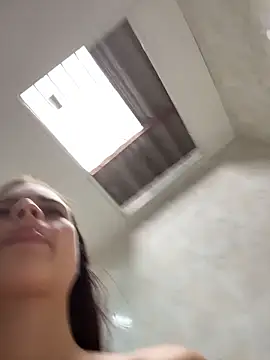 HannaRhodes online show from 10.12.25