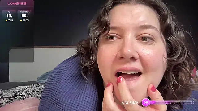 Snapshot of missvioletluxe chatting on 12.12.24 missvioletluxe online show from 12.12.24