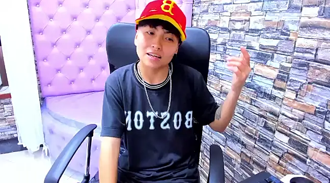 Snapshot of Im_Mathias chatting on 12.05.24 Im Mathias online show from 12.05.24