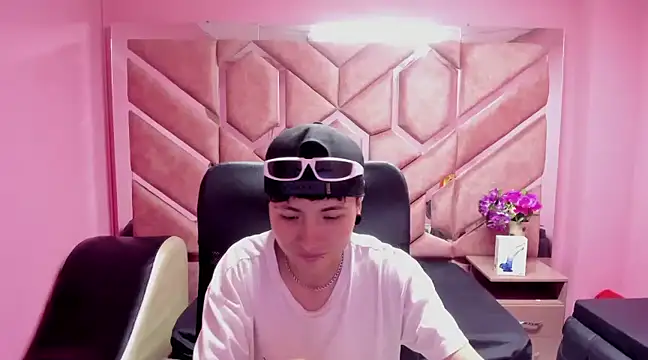 Snapshot of Im_Mathias chatting on 01.14.25 Im Mathias online show from 01.14.25