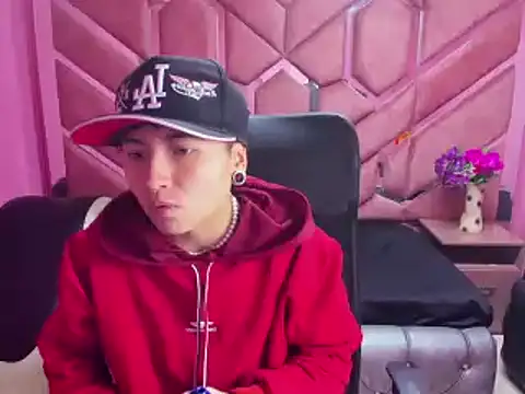 Snapshot of Im_Mathias chatting on 01.22.25 Im Mathias online show from 01.22.25