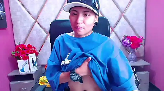 Snapshot of Im_Mathias chatting on 02.04.25 Im Mathias online show from 02.04.25