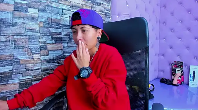 Snapshot of Im_Mathias chatting on 02.26.25 Im Mathias online show from 02.26.25