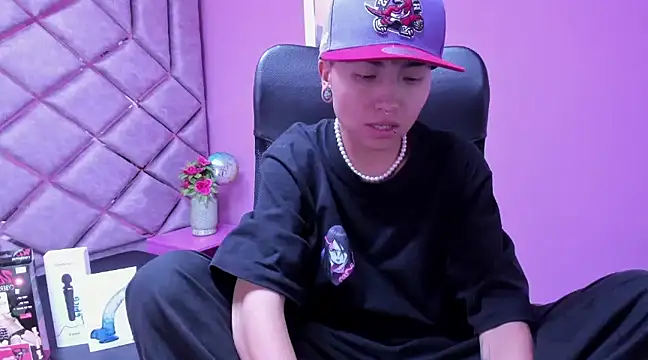 Snapshot of Im_Mathias chatting on 03.19.25 Im Mathias online show from 03.19.25