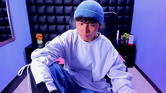 Snapshot of Im_Mathias chatting on 09.18.25 Im Mathias online show from 09.18.25