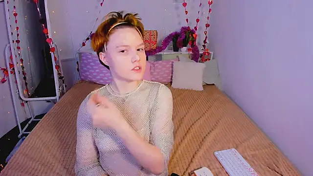 DreamyLuna online show from 12.28.24