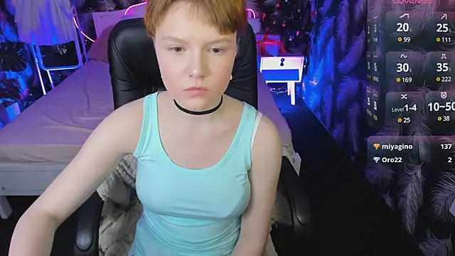 DreamyLuna online show from 01.04.25