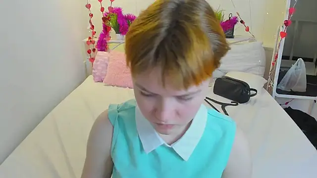 DreamyLuna online show from 01.05.25