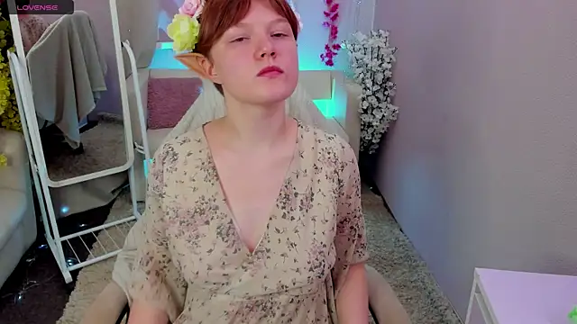 DreamyLuna online show from 10.04.25