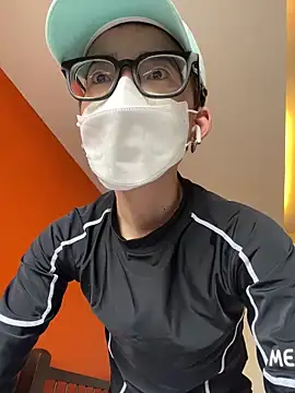 iyy2004 online show from 01.23.25