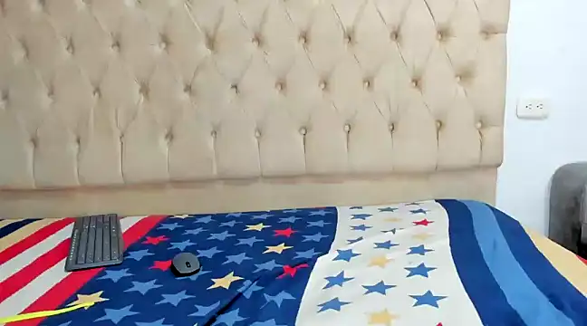 Snapshot of angelica_sexy1 chatting on 12.07.24 angelica sexy1 online show from 12.07.24