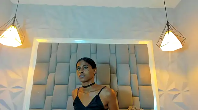 Snapshot of angelica_sexy1 chatting on 12.30.24 angelica sexy1 online show from 12.30.24