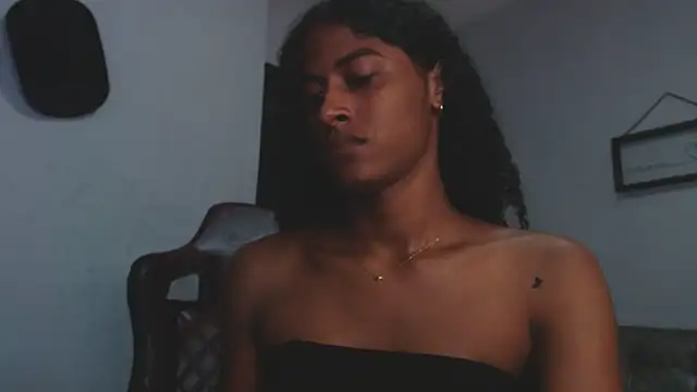 Snapshot of angelica_sexy1 chatting on 10.03.25 angelica sexy1 online show from 10.03.25