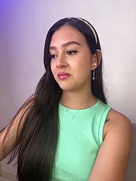 Snapshot of kanne_mia chatting on 02.27.25 kanne mia online show from 02.27.25