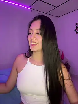 Snapshot of kanne_mia chatting on 03.22.25 kanne mia online show from 03.22.25