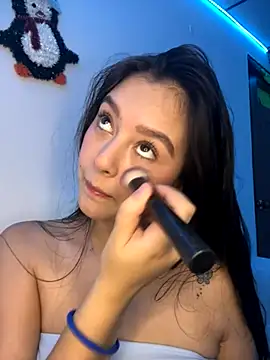 Snapshot of kanne_mia chatting on 11.06.25 kanne mia online show from 11.06.25