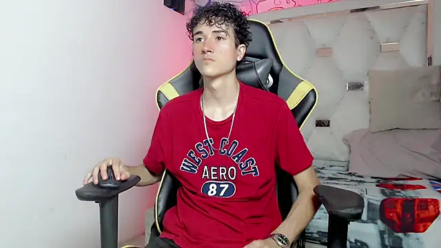 johnny cagee online show from 10.02.25