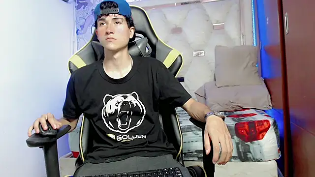 johnny cagee online show from 10.12.25