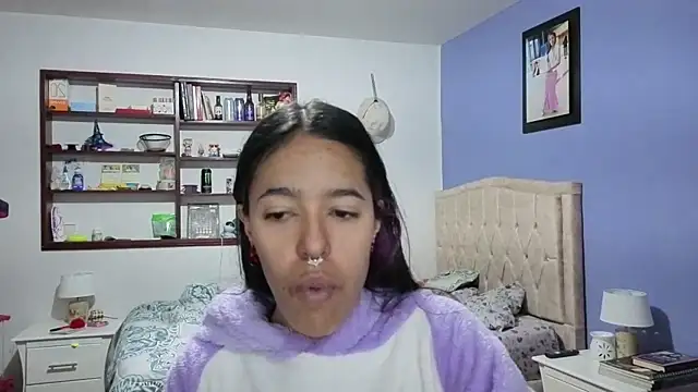 stephania t online show from 02.17.26