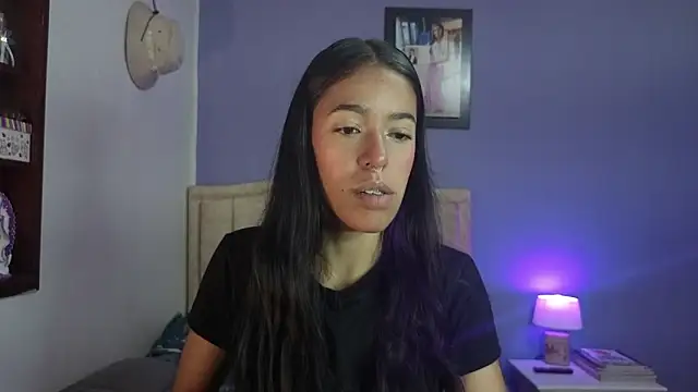 stephania t online show from 04.17.26