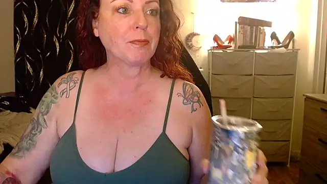 Nikkimastersgirl1091 online show from 02.15.26