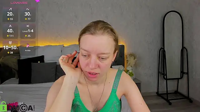 Michelle Blond online show from 02.07.26