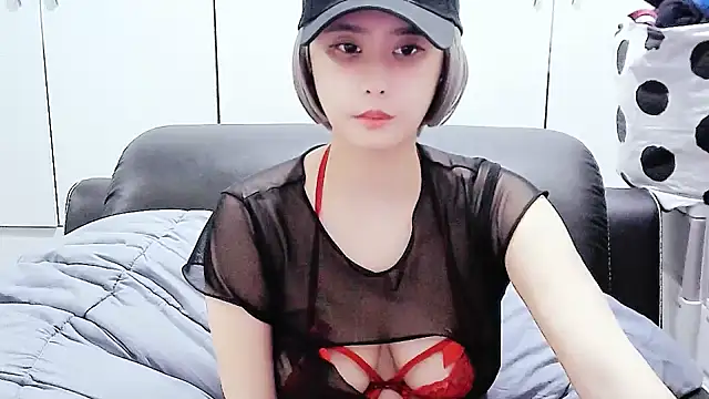 yourz tw online show from 12.04.25