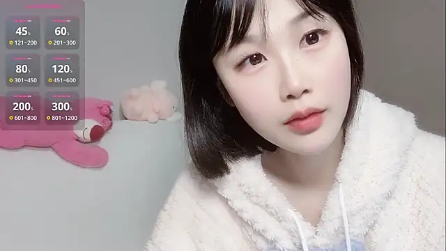 Snapshot of LaoSHI-999 chatting on 02.16.25 LaoSHI-999 online show from 02.16.25