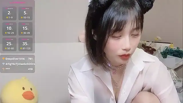 Snapshot of LaoSHI-999 chatting on 02.17.25 LaoSHI-999 online show from 02.17.25